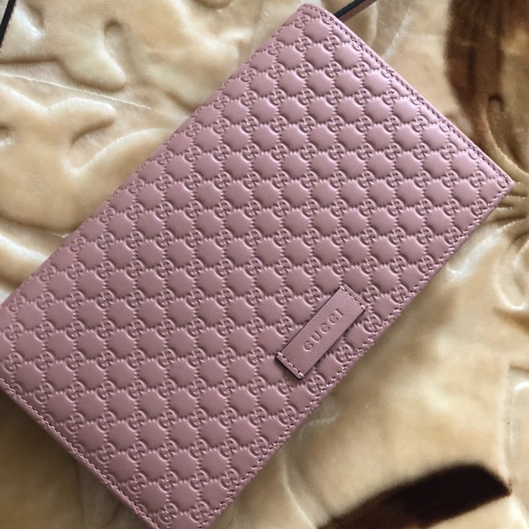 Gucci Crossbody - Picture 3 of 5